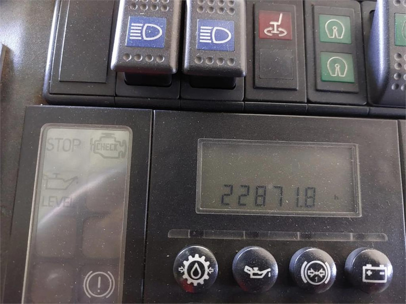 Terminalni traktor Terberg RT222 4x4: slika 19 Terminalni traktor Terberg RT222 4x4: slika 19