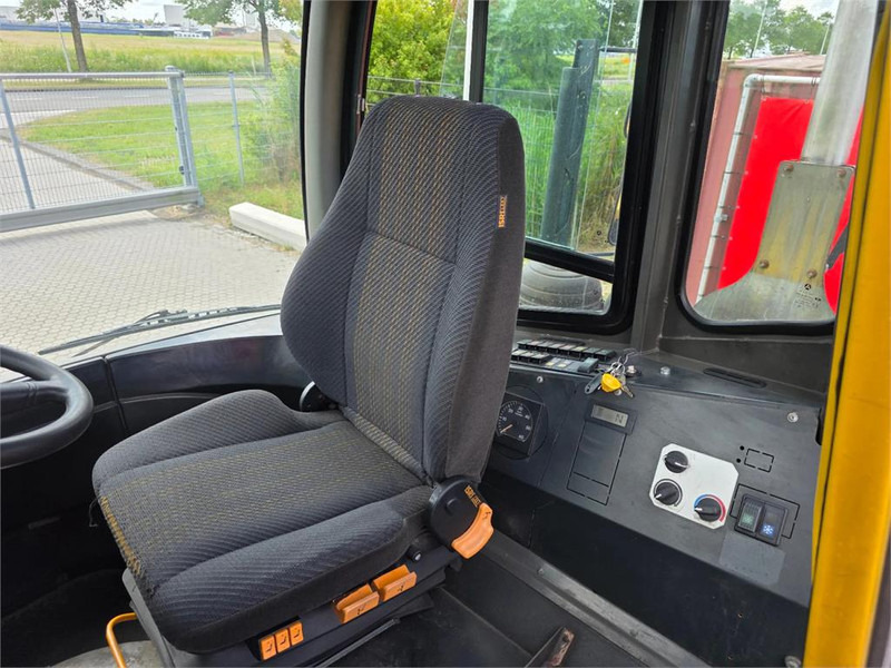 Terminalni traktor Terberg RT222 4x4: slika 18 Terminalni traktor Terberg RT222 4x4: slika 18