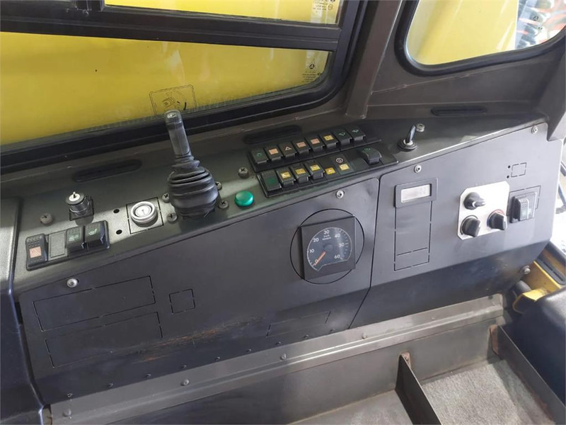 Terminalni traktor Terberg RT222 4x4: slika 20 Terminalni traktor Terberg RT222 4x4: slika 20