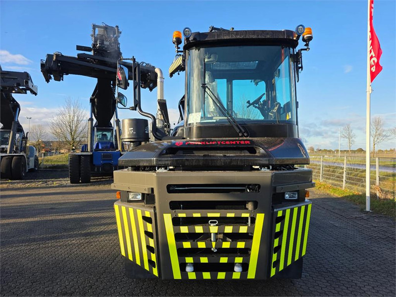 Terberg RT403 4x4 - Terminalni traktor: slika 5 Terberg RT403 4x4 - Terminalni traktor: slika 5