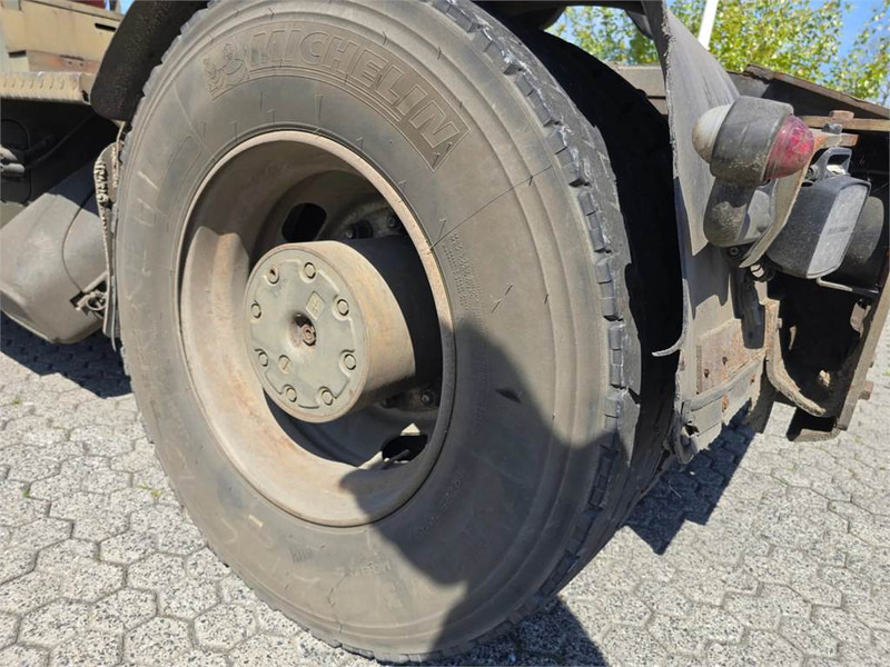 Terminalni traktor Terberg YT182: slika 14 Terminalni traktor Terberg YT182: slika 14