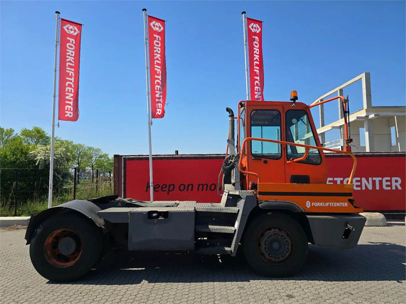 Terberg YT182 - Terminalni traktor: slika 3 Terberg YT182 - Terminalni traktor: slika 3