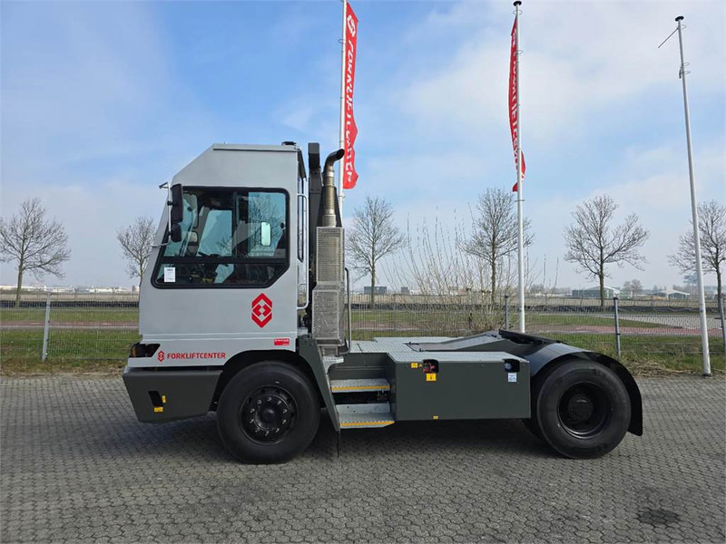 Terberg YT220 - Terminalni traktor: slika 4 Terberg YT220 - Terminalni traktor: slika 4