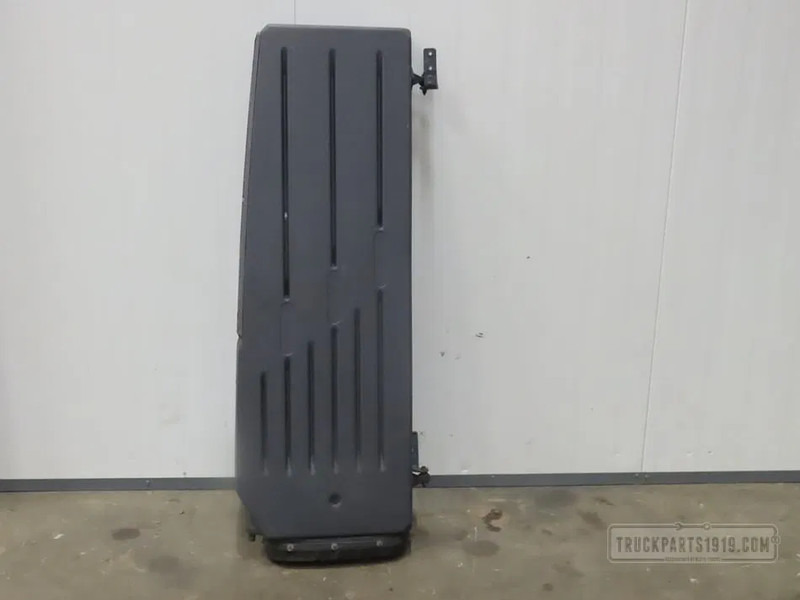 Iveco Body & Chassis Parts Luchtinlaat cabine Iveco - Sistem za usis vazduha za Kamion: slika 1 Iveco Body & Chassis Parts Luchtinlaat cabine Iveco - Sistem za usis vazduha za Kamion: slika 1