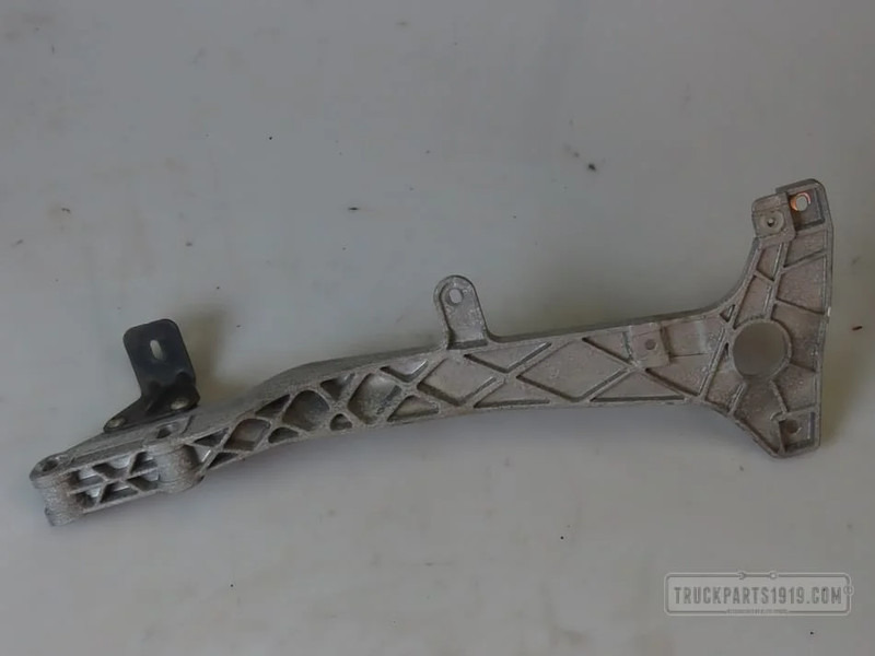 Mercedes-Benz Body & Chassis Parts Bumpersteun Li. MB MP4 - Ugao branika za Kamion: slika 1 Mercedes-Benz Body & Chassis Parts Bumpersteun Li. MB MP4 - Ugao branika za Kamion: slika 1