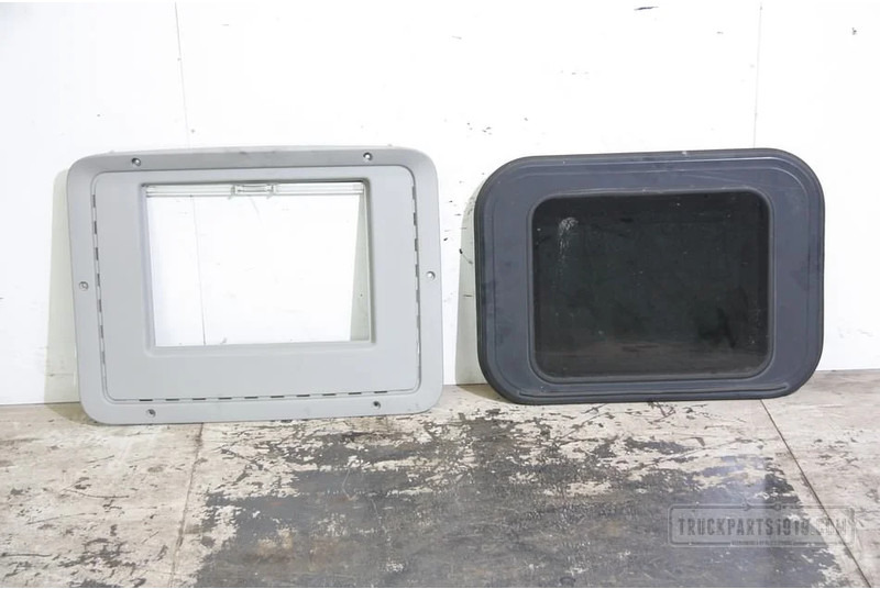 Volvo Body & Chassis Parts Dakluik Volvo FH - Karoserija i eksterijer za Kamion: slika 1 Volvo Body & Chassis Parts Dakluik Volvo FH - Karoserija i eksterijer za Kamion: slika 1
