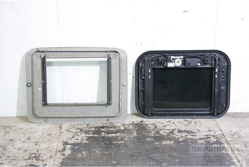 Volvo Body & Chassis Parts Dakluik Volvo FH - Karoserija i eksterijer za Kamion: slika 2 Volvo Body & Chassis Parts Dakluik Volvo FH - Karoserija i eksterijer za Kamion: slika 2