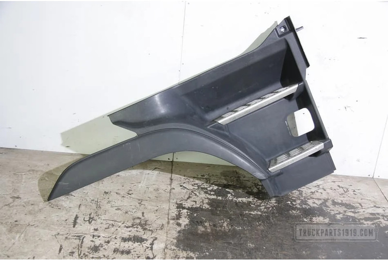 Volvo Body & Chassis Parts Instapbak Volvo FH RH. - Prag za Kamion: slika 1 Volvo Body & Chassis Parts Instapbak Volvo FH RH. - Prag za Kamion: slika 1