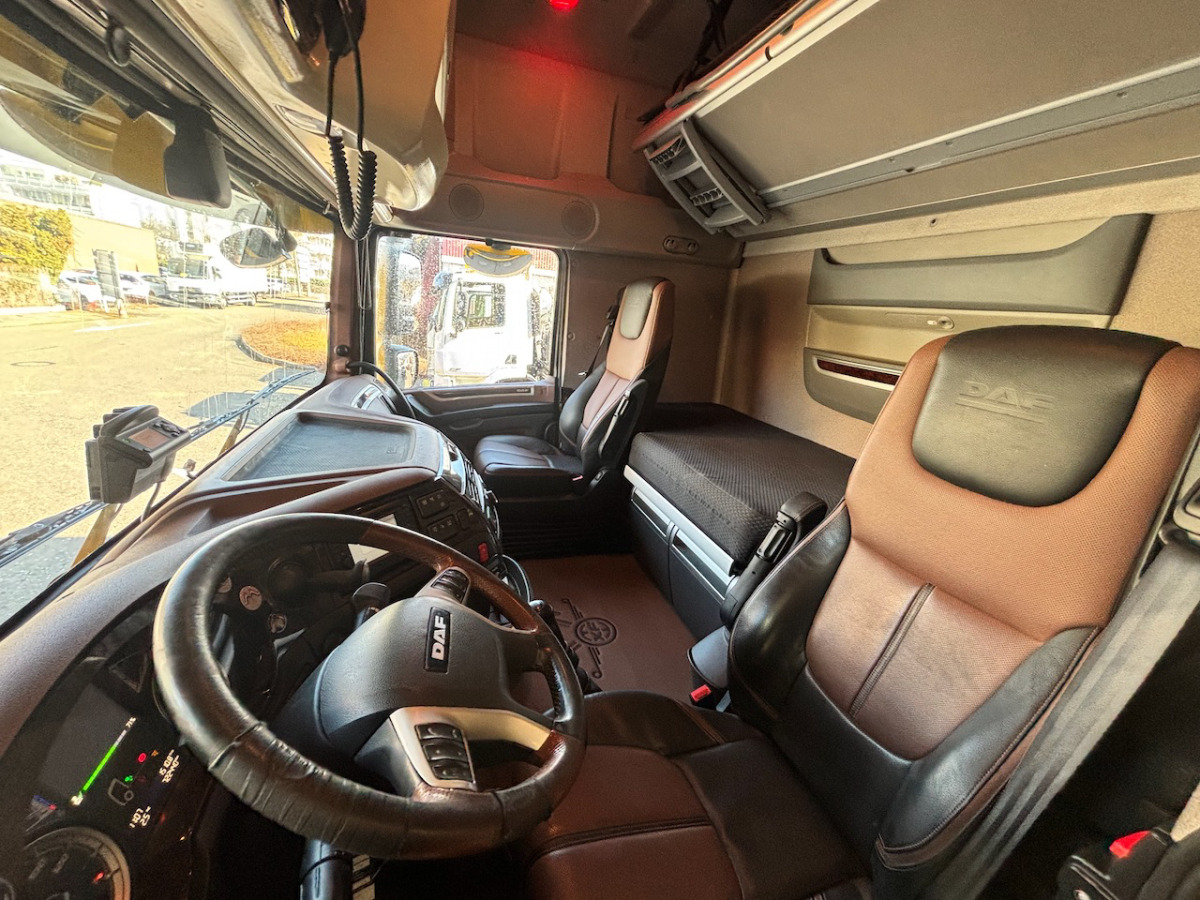 DAF FAN XF 530 LTD - Kamion sa ceradom: slika 4 DAF FAN XF 530 LTD - Kamion sa ceradom: slika 4