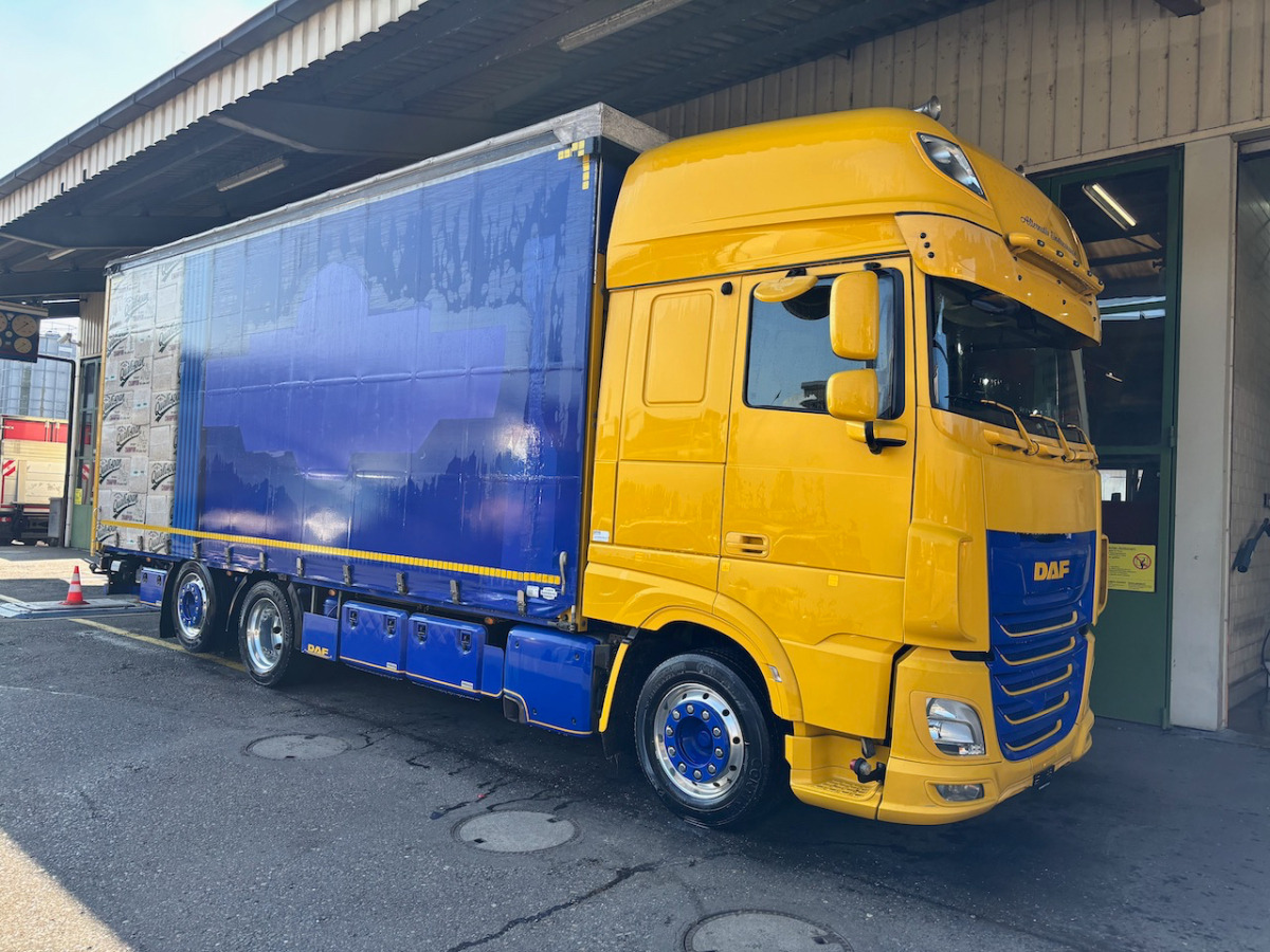 DAF FAN XF 530 LTD - Kamion sa ceradom: slika 1 DAF FAN XF 530 LTD - Kamion sa ceradom: slika 1