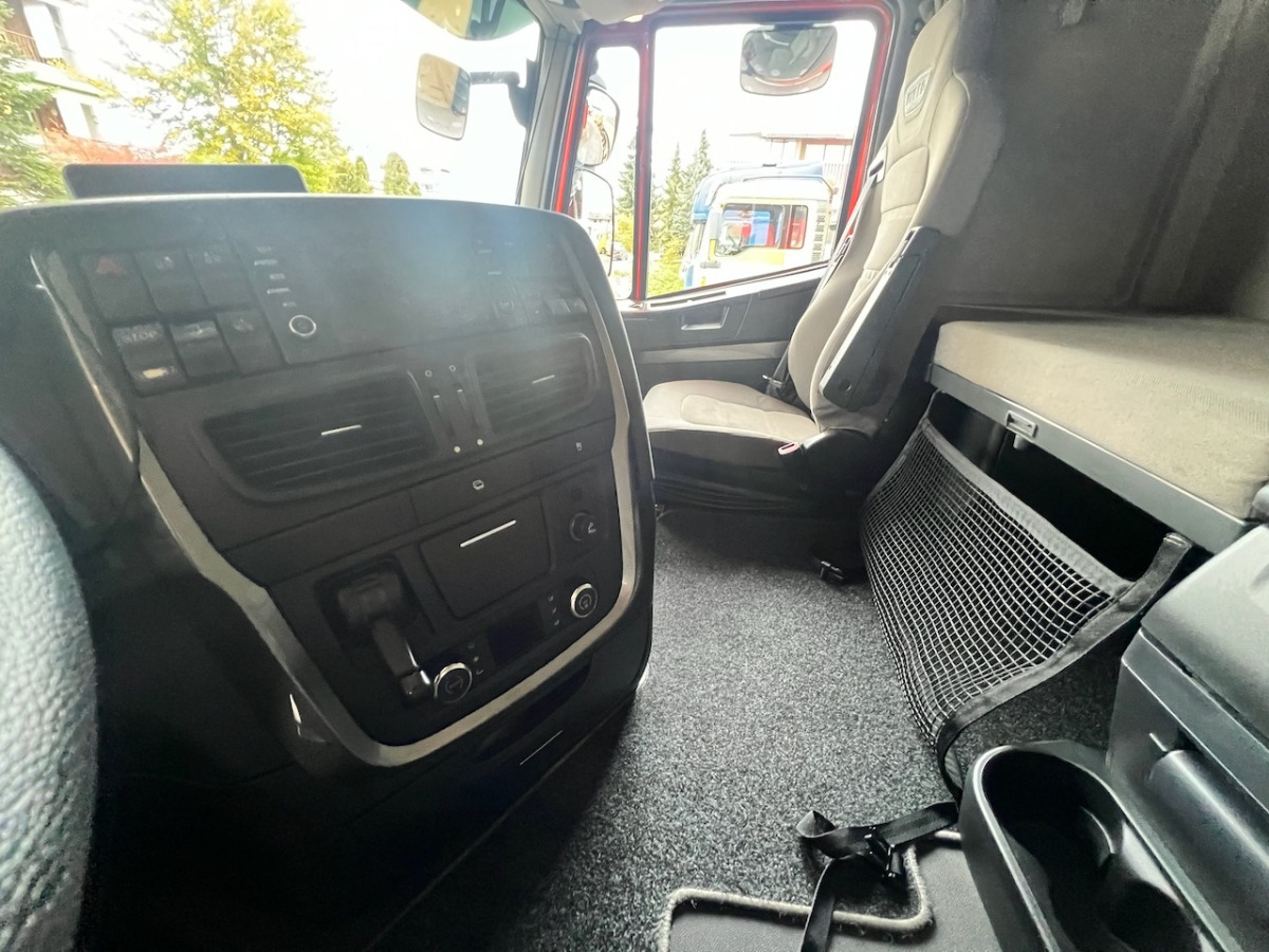 Kamion sa zatvorenim sandukom IVECO 260S42 Stralis: slika 7 Kamion sa zatvorenim sandukom IVECO 260S42 Stralis: slika 7
