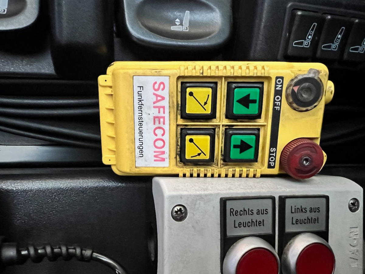 Kamion sa zatvorenim sandukom IVECO 260S42 Stralis: slika 9 Kamion sa zatvorenim sandukom IVECO 260S42 Stralis: slika 9