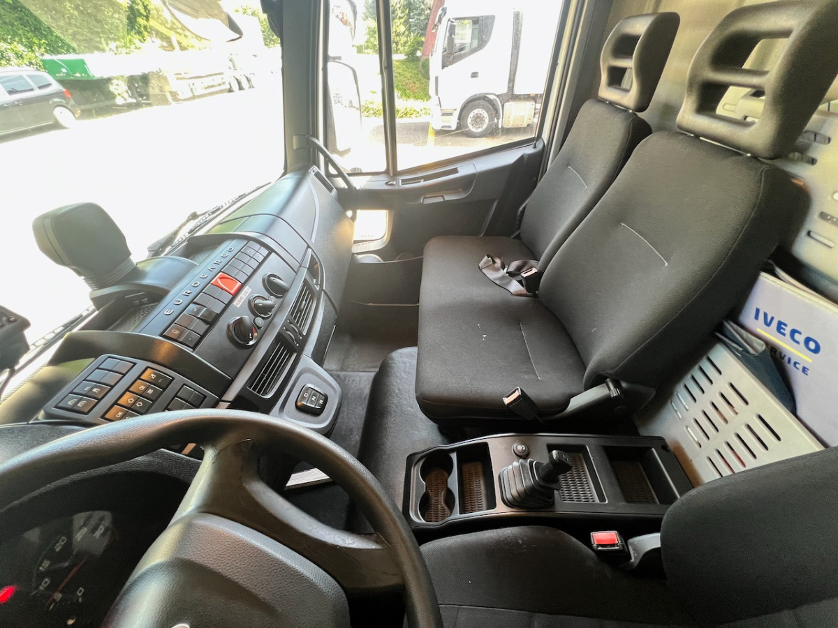 IVECO Eurocargo 120E25 - Hladnjača: slika 5 IVECO Eurocargo 120E25 - Hladnjača: slika 5