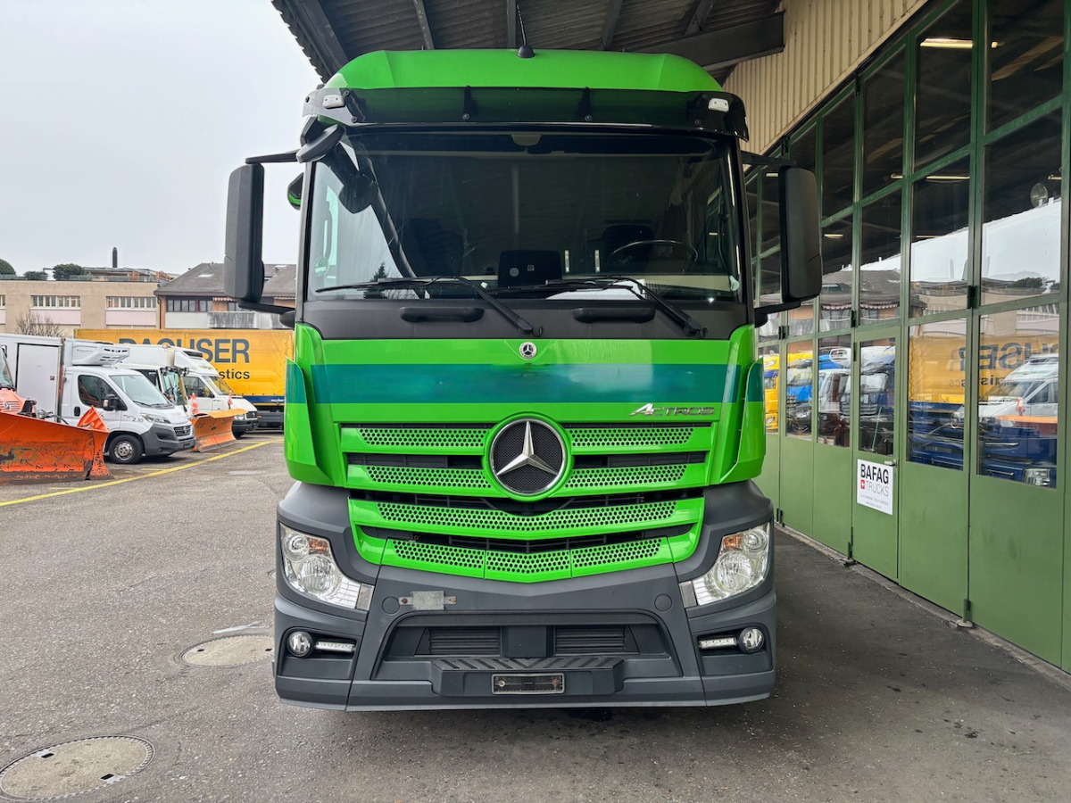 MERCEDES 2543 6x2 - Kamion za prevoz kontejnera/ Kamion sa promenjivim sandukom: slika 3 MERCEDES 2543 6x2 - Kamion za prevoz kontejnera/ Kamion sa promenjivim sandukom: slika 3