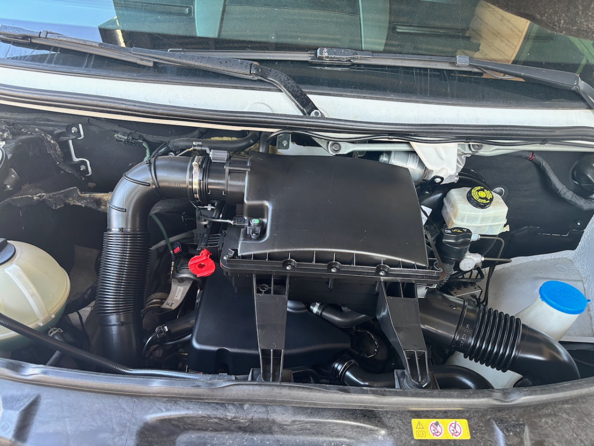 Dostavno vozilo sa otvorenom sandukom, Dostavno vozilo sa duplom kabinom MERCEDES 316 CDI: slika 18