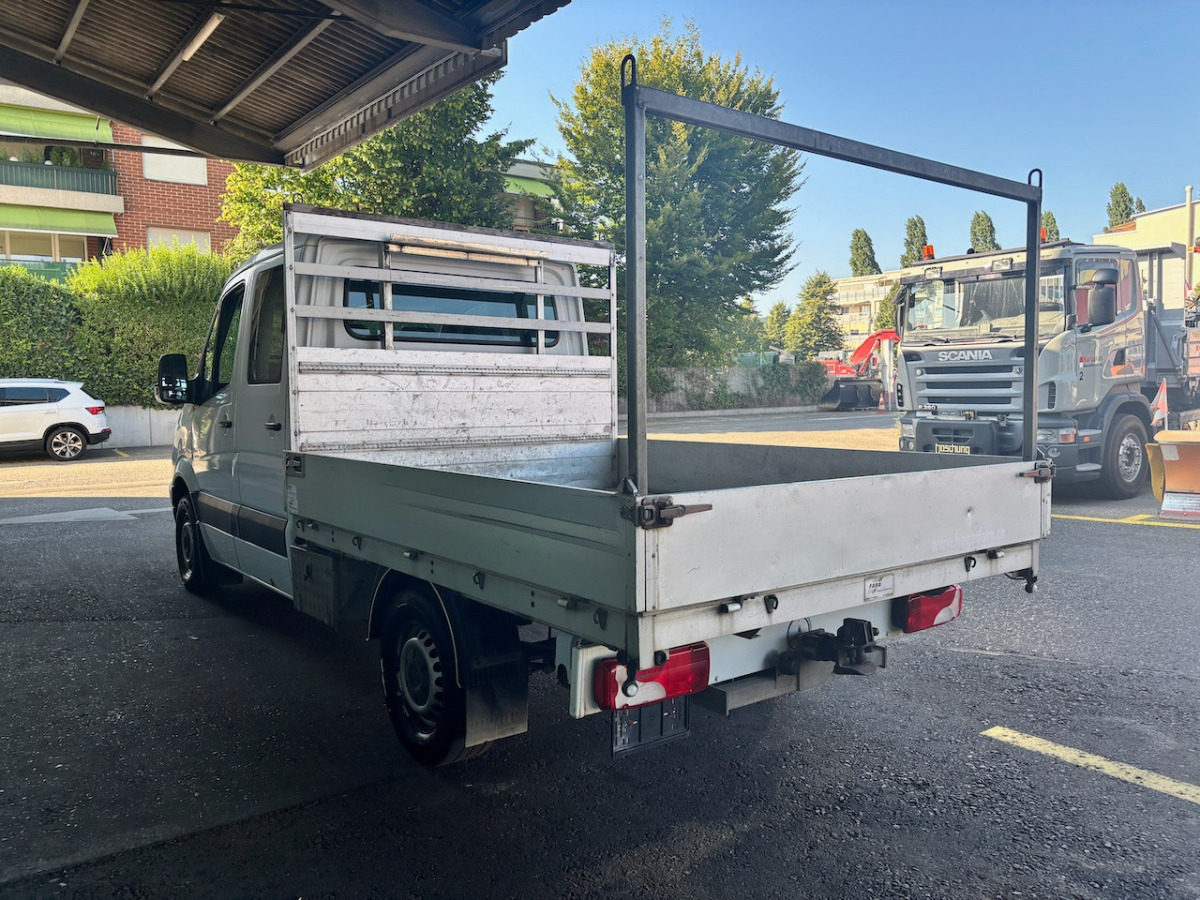 Dostavno vozilo sa otvorenom sandukom, Dostavno vozilo sa duplom kabinom MERCEDES 316 CDI: slika 7