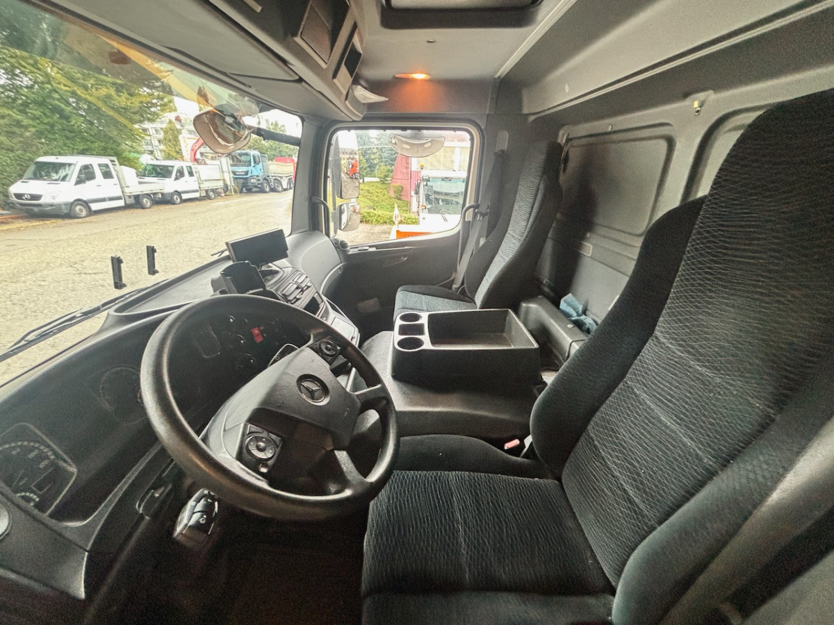 MERCEDES Atego 1530 - Kamion sa tovarnim sandukom: slika 4 MERCEDES Atego 1530 - Kamion sa tovarnim sandukom: slika 4