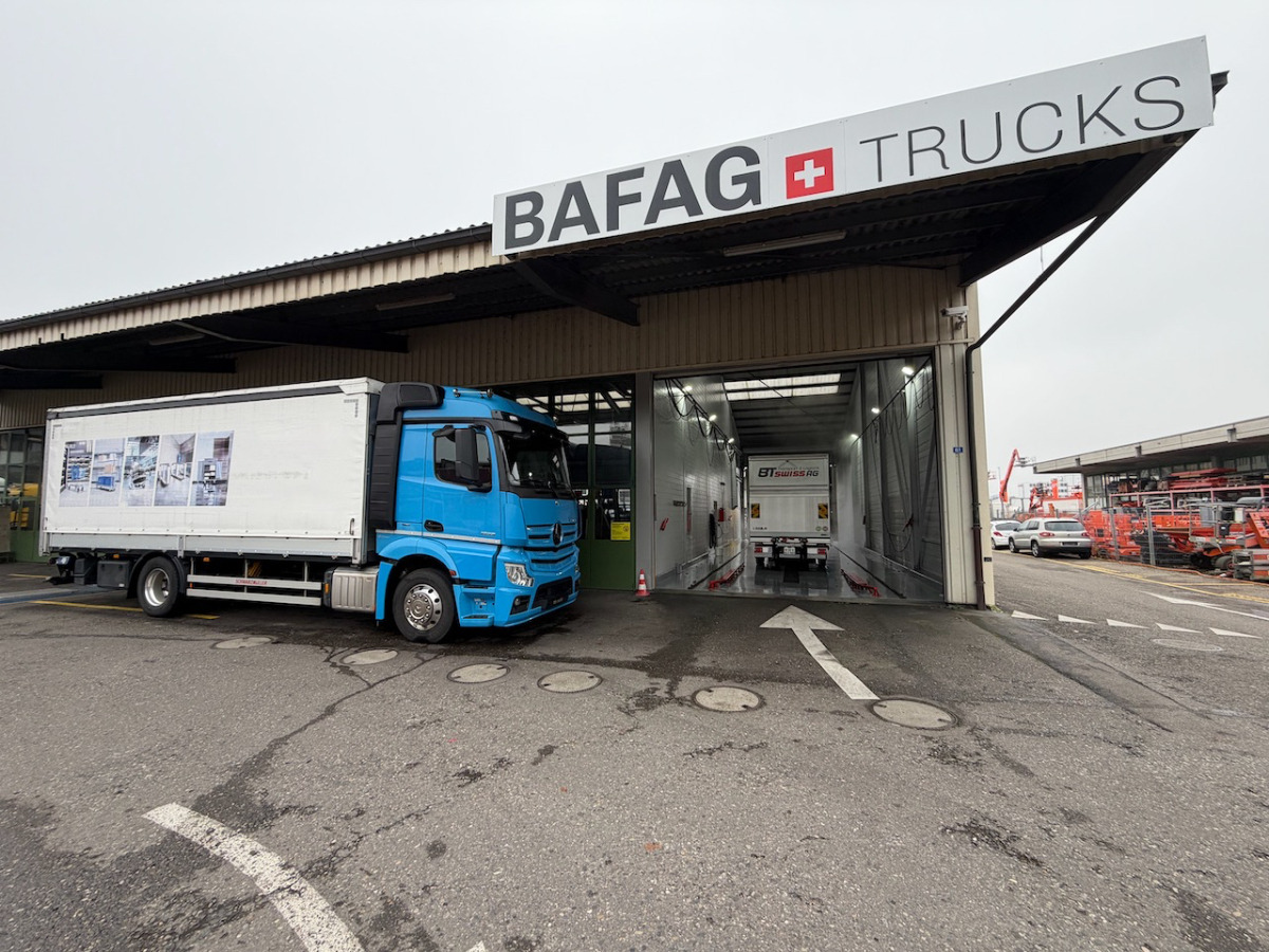 MERCEDES Mercedes Actros 1833L - Kamion sa ceradom: slika 2 MERCEDES Mercedes Actros 1833L - Kamion sa ceradom: slika 2