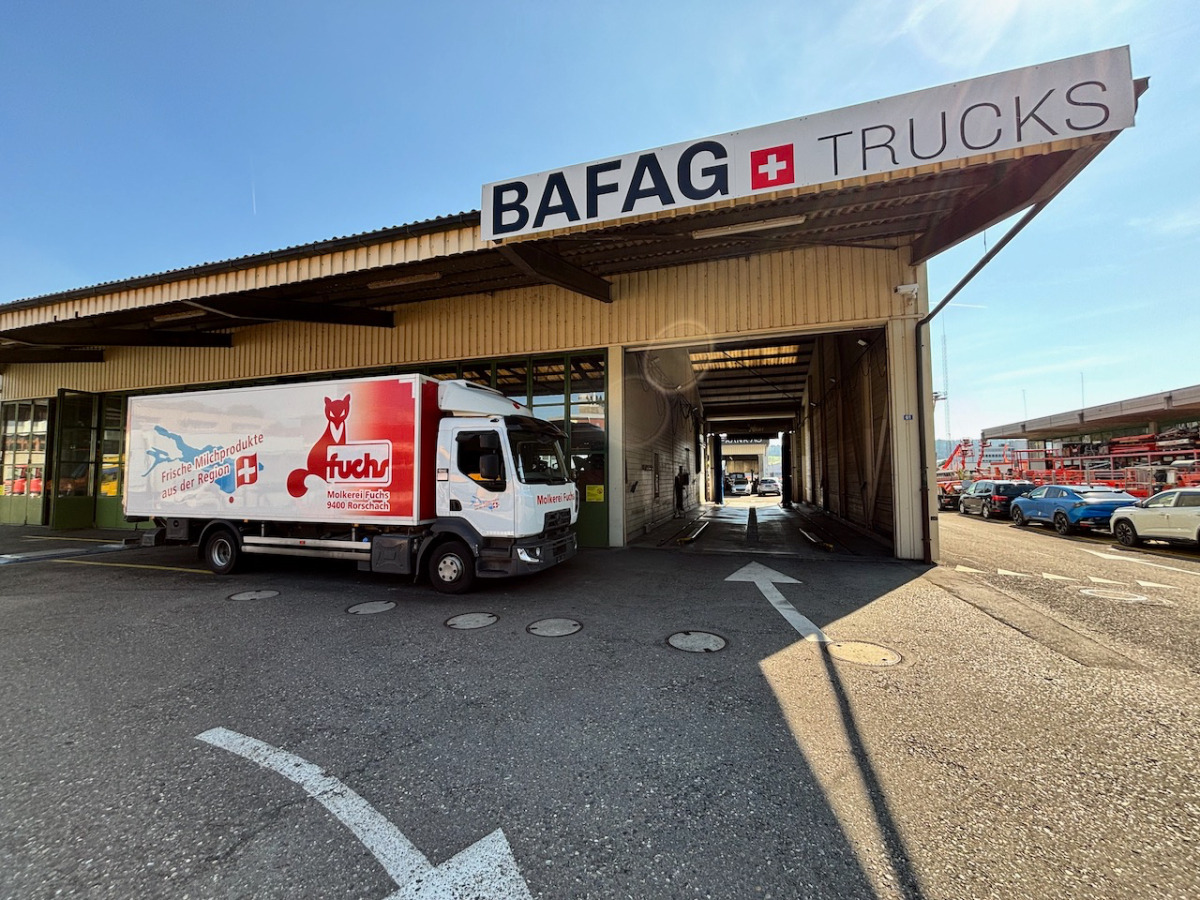 RENAULT D12.240 - Hladnjača: slika 2 RENAULT D12.240 - Hladnjača: slika 2