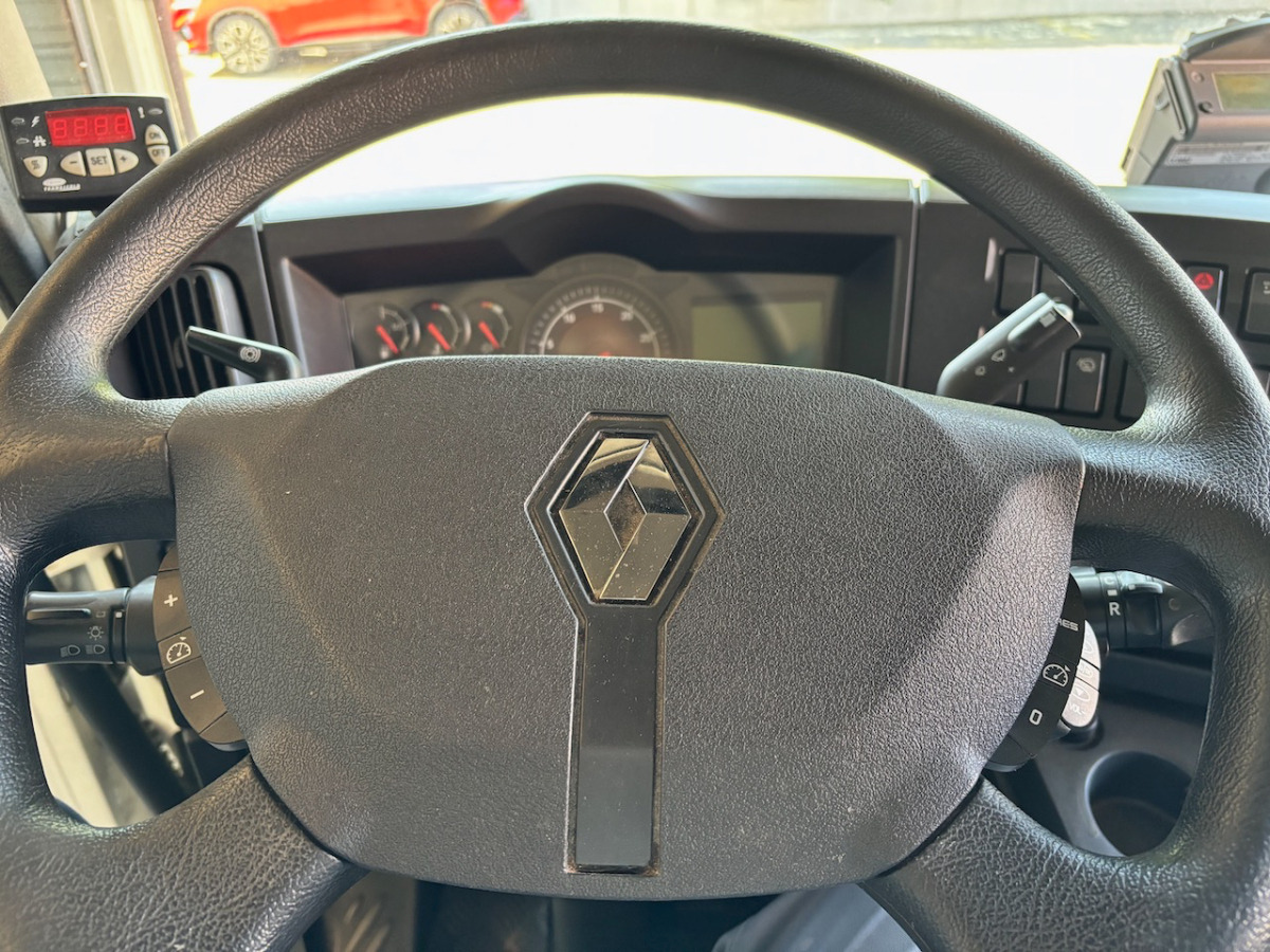 RENAULT D12.240 - Hladnjača: slika 5 RENAULT D12.240 - Hladnjača: slika 5