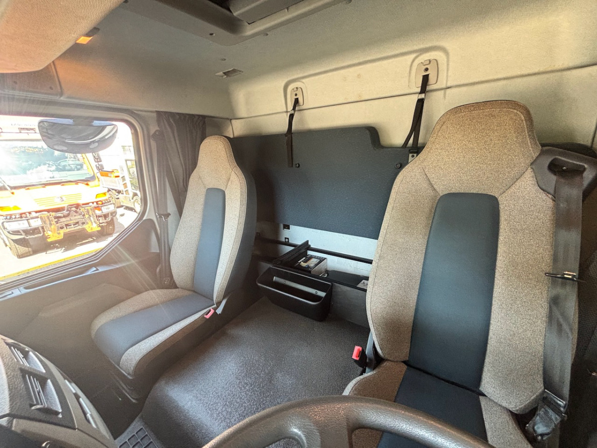 VOLVO FL-280 - Kamion sa ceradom: slika 5 VOLVO FL-280 - Kamion sa ceradom: slika 5