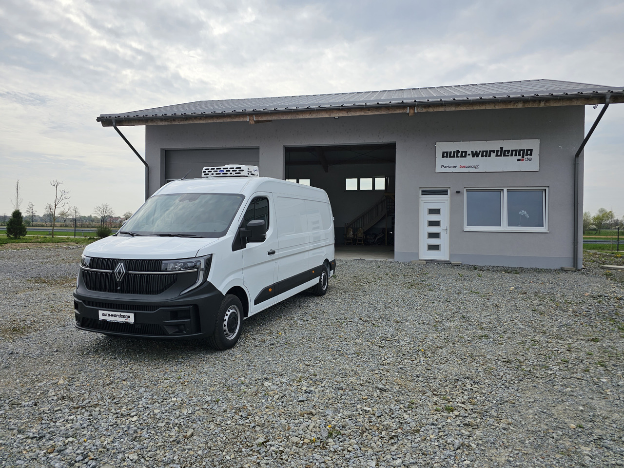 Renault Master 170 L3H2 Kühlkasten 220V Standkühlung - Dostavno vozilo hladnjača: slika 5 Renault Master 170 L3H2 Kühlkasten 220V Standkühlung - Dostavno vozilo hladnjača: slika 5