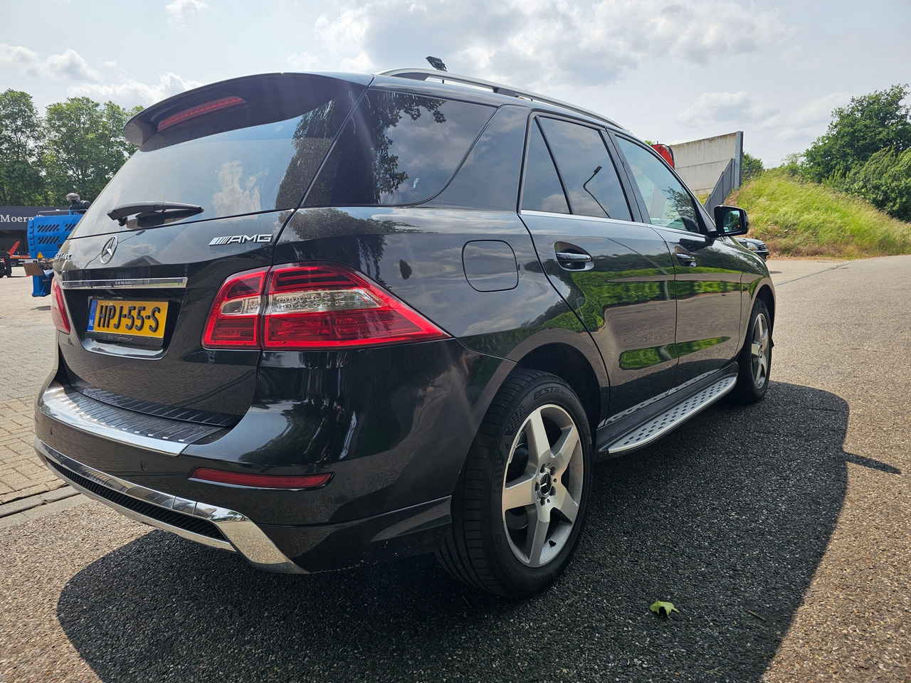 Mercedes Benz ML 350 Bluetec AMG - SUVSUV: slika 5 Mercedes Benz ML 350 Bluetec AMG - SUVSUV: slika 5