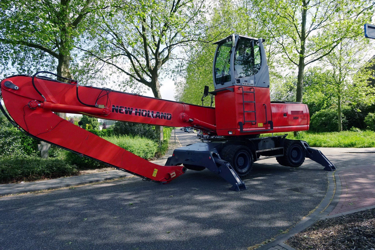 New Holland MH 6.6 With Multi Purpose Stick And Magnet System - Bager za obradu otpada/ Industrije: slika 4 New Holland MH 6.6 With Multi Purpose Stick And Magnet System - Bager za obradu otpada/ Industrije: slika 4