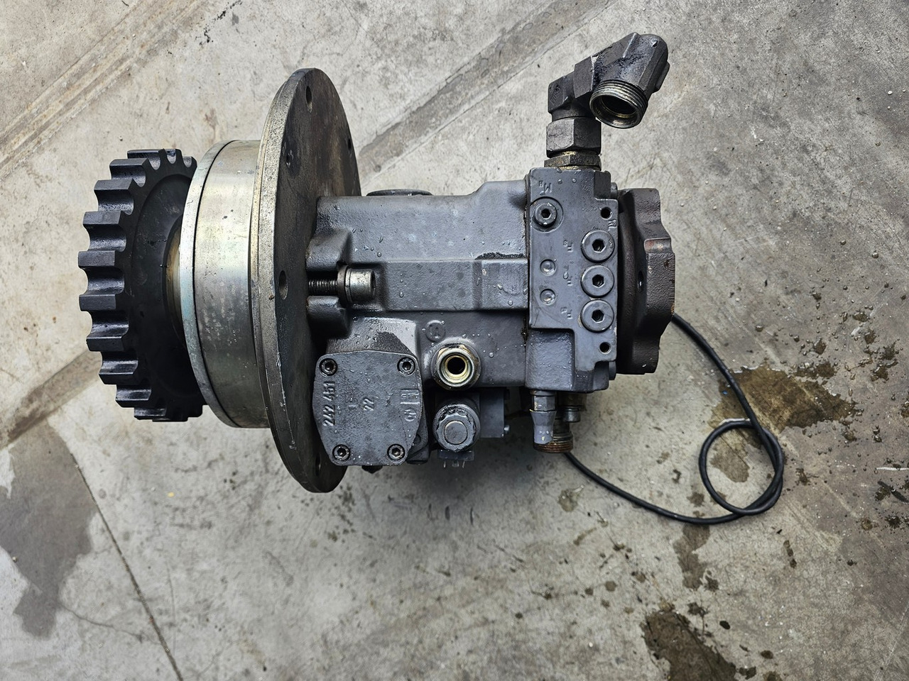 Rexroth A4VG56EP3D1 - Hidraulična pumpa: slika 1 Rexroth A4VG56EP3D1 - Hidraulična pumpa: slika 1