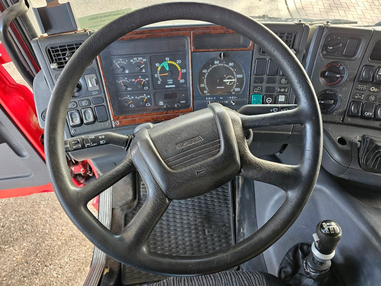 Scania P 124G 420 6x2*4 Fahrgestell - Kamion sa golom šasijom i zatvorenom kabinom: slika 5 Scania P 124G 420 6x2*4 Fahrgestell - Kamion sa golom šasijom i zatvorenom kabinom: slika 5