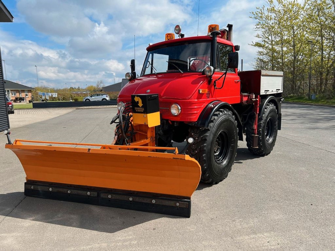 Unimog 406/U9000 4x4 - Kamion sa dizalicom: slika 3 Unimog 406/U9000 4x4 - Kamion sa dizalicom: slika 3