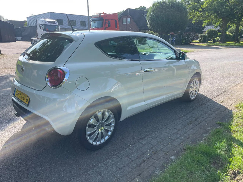 Alfa Romeo MiTo ALFA MITO Diesel ZEER MOOI - Hečbek: slika 5 Alfa Romeo MiTo ALFA MITO Diesel ZEER MOOI - Hečbek: slika 5