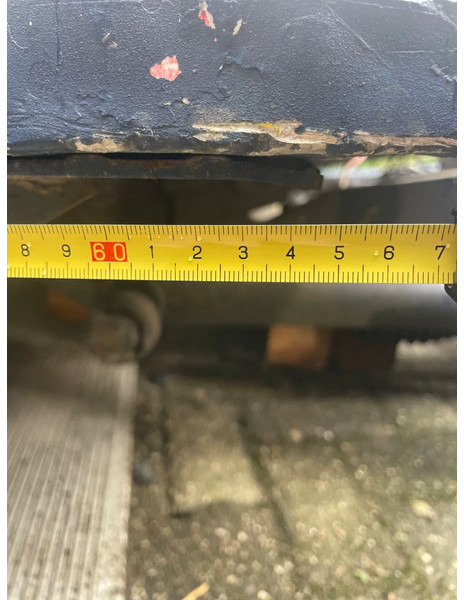 Kässbohrer 1500 KG Laadklep. Gebruikt - Poluprikolica sa zatvorenim sandukom: slika 5 Kässbohrer 1500 KG Laadklep. Gebruikt - Poluprikolica sa zatvorenim sandukom: slika 5