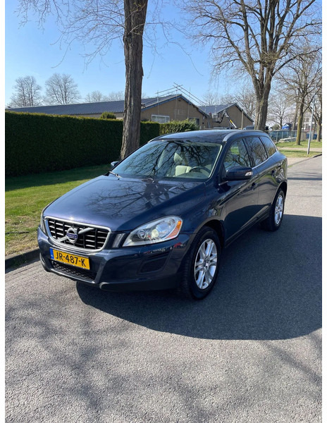 Volvo XC60 XC60 DZ88/DZ8850 5 Cilinder Euro 5 - Hečbek: slika 1 Volvo XC60 XC60 DZ88/DZ8850 5 Cilinder Euro 5 - Hečbek: slika 1