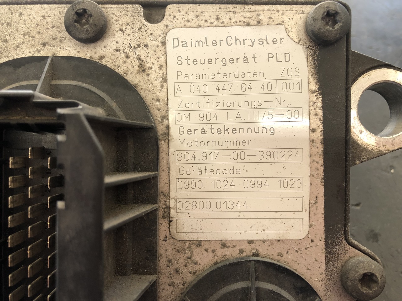 ENGINE CONTROL UNIT ATEGO OM904LA EURO 3 - Upravljačka jedinica za Kamion: slika 2 ENGINE CONTROL UNIT ATEGO OM904LA EURO 3 - Upravljačka jedinica za Kamion: slika 2