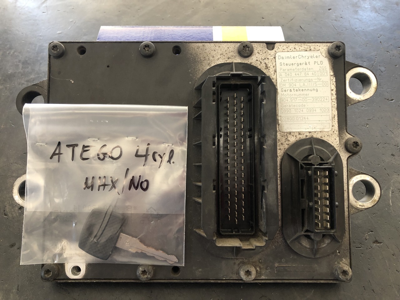 ENGINE CONTROL UNIT ATEGO OM904LA EURO 3 - Upravljačka jedinica za Kamion: slika 1 ENGINE CONTROL UNIT ATEGO OM904LA EURO 3 - Upravljačka jedinica za Kamion: slika 1