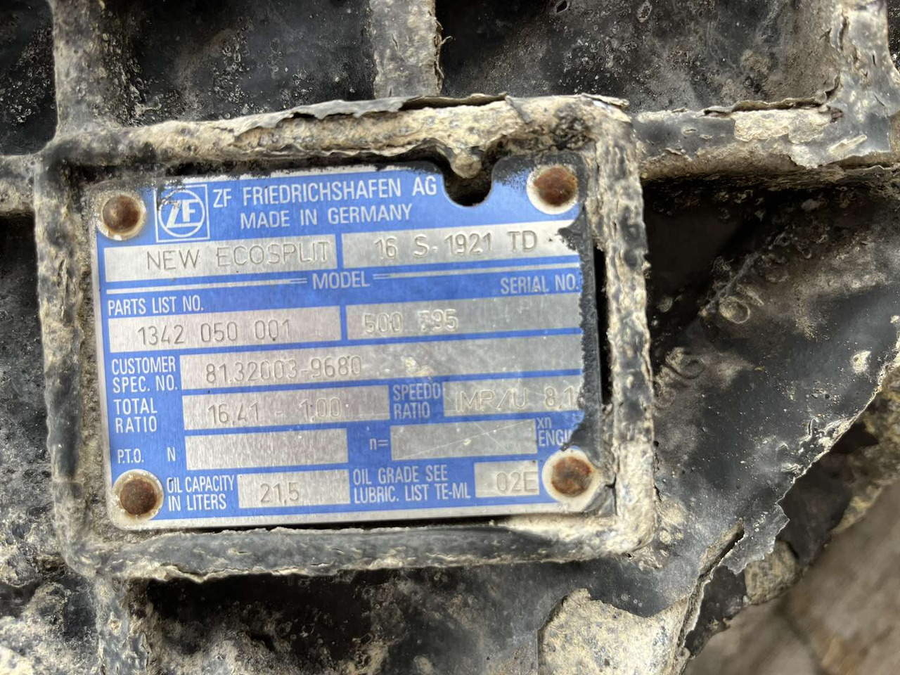 GEARBOX ZF 16S1921TD INTARDER MAN TGA - Menjač i delovi za Kamion: slika 4 GEARBOX ZF 16S1921TD INTARDER MAN TGA - Menjač i delovi za Kamion: slika 4