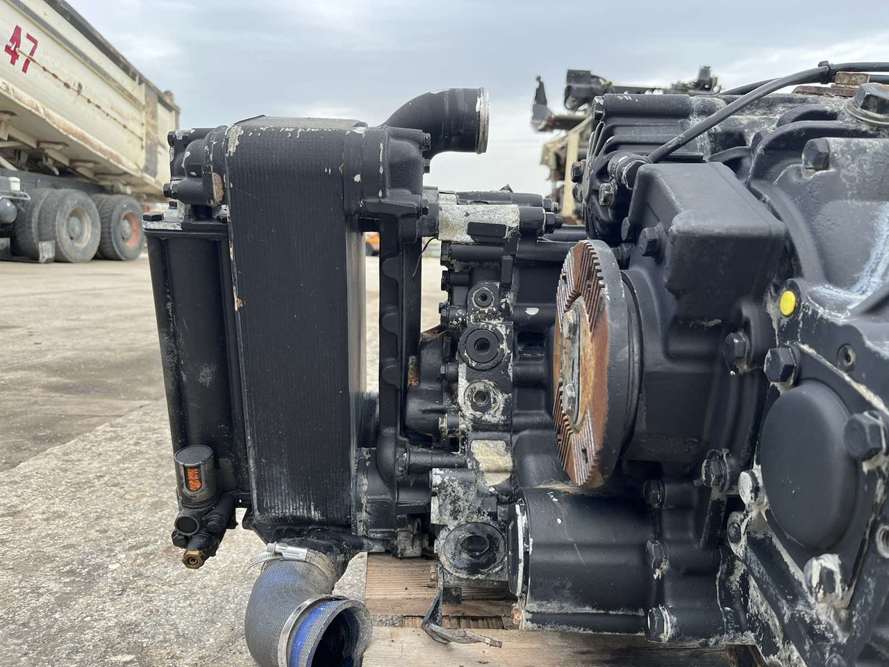 GEARBOX ZF 16S1921TD INTARDER MAN TGA - Menjač i delovi za Kamion: slika 3 GEARBOX ZF 16S1921TD INTARDER MAN TGA - Menjač i delovi za Kamion: slika 3