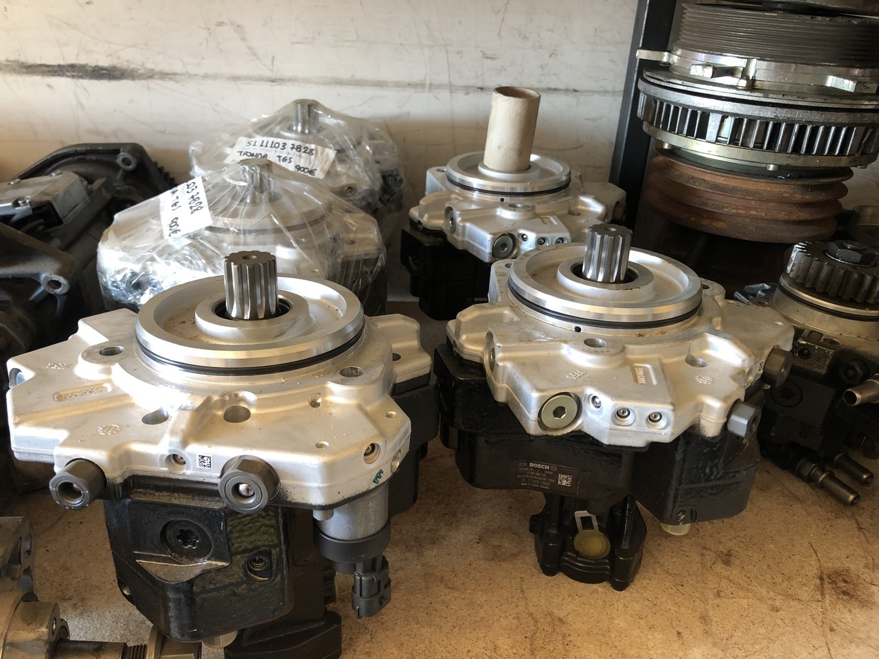 HIGH PRESSURE FUEL PUMP MAN TGX,TGS - Pumpa za gorivo za Kamion: slika 1 HIGH PRESSURE FUEL PUMP MAN TGX,TGS - Pumpa za gorivo za Kamion: slika 1
