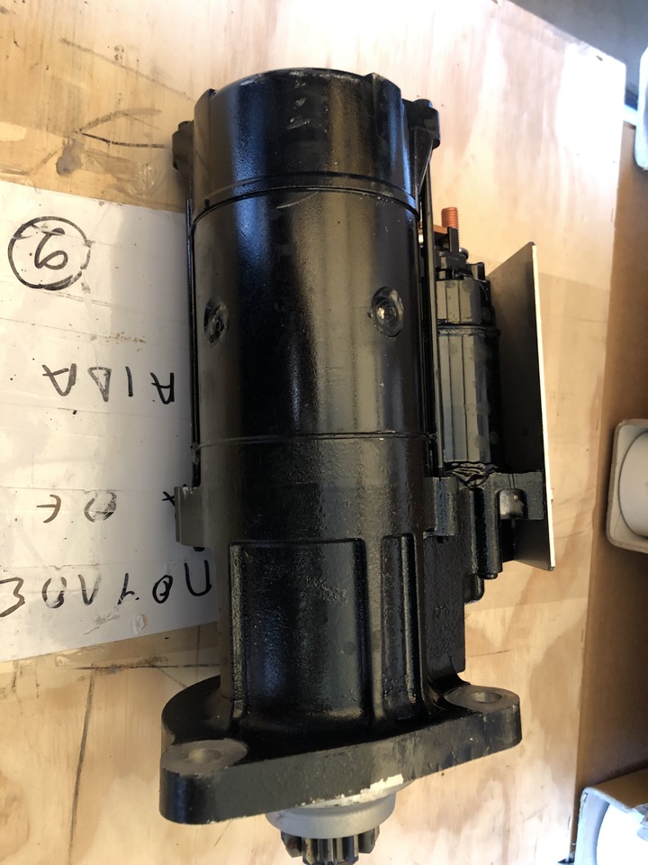 MAN STARTING MOTOR 24V MITSUBISHI - Elektropokretač za Kamion: slika 2 MAN STARTING MOTOR 24V MITSUBISHI - Elektropokretač za Kamion: slika 2