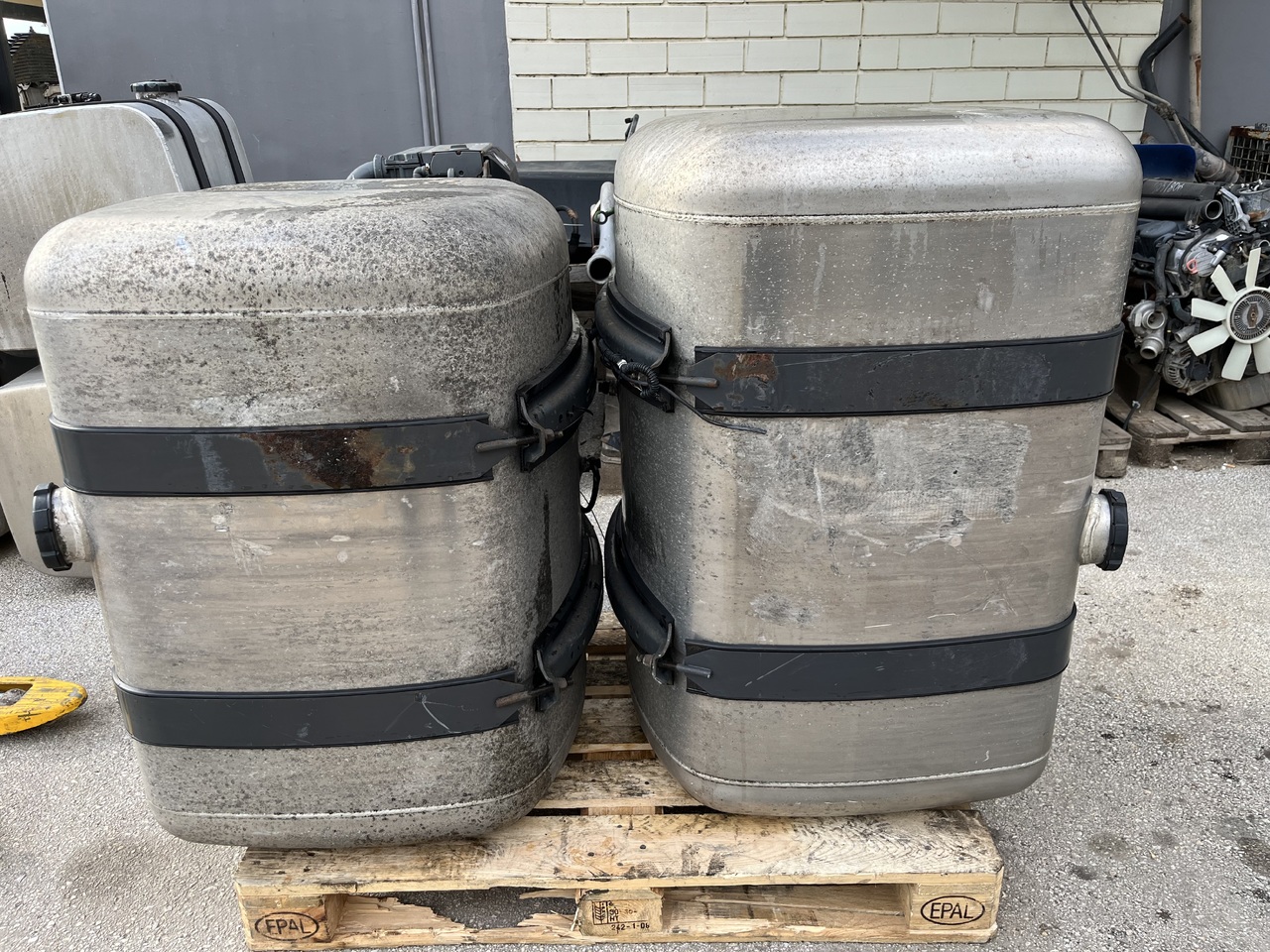 Rezervoar za gorivo za Kamion MERCEDES-BENZ,MAN ACTROS MP4,TGA,TGX: slika 6