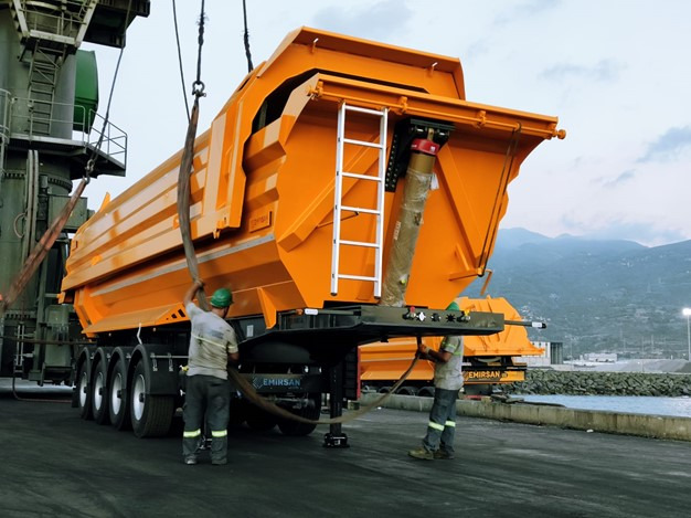 EMIRSAN 4 AXLE HEAVY DUTY TIPPER EMIRSAN 4 AXLE HEAVY DUTY TIPPER: slika 12 EMIRSAN 4 AXLE HEAVY DUTY TIPPER EMIRSAN 4 AXLE HEAVY DUTY TIPPER: slika 12