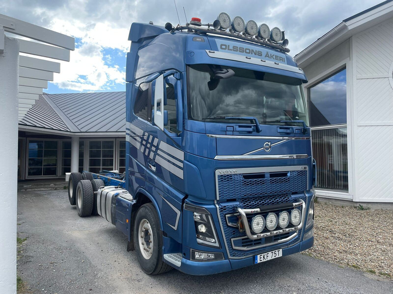 Volvo FH750 - Kamion sa golom šasijom i zatvorenom kabinom: slika 3 Volvo FH750 - Kamion sa golom šasijom i zatvorenom kabinom: slika 3
