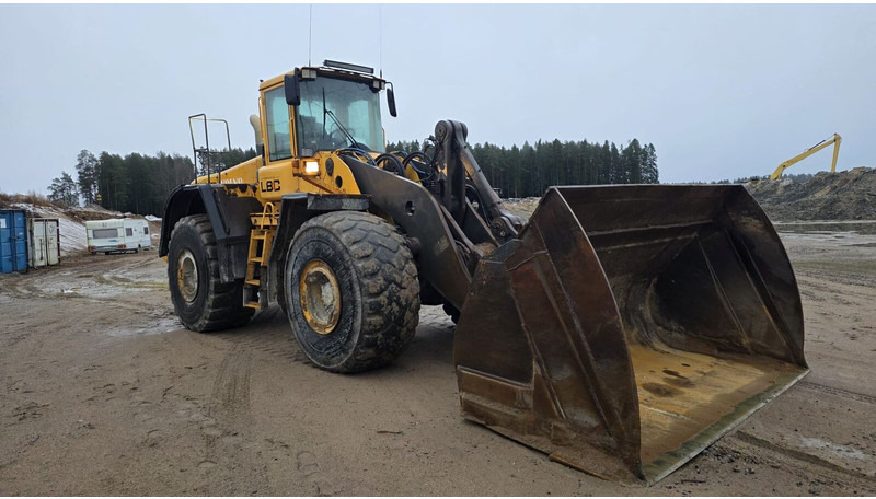 Volvo L220E - Utovarivač točkaš: slika 4 Volvo L220E - Utovarivač točkaš: slika 4