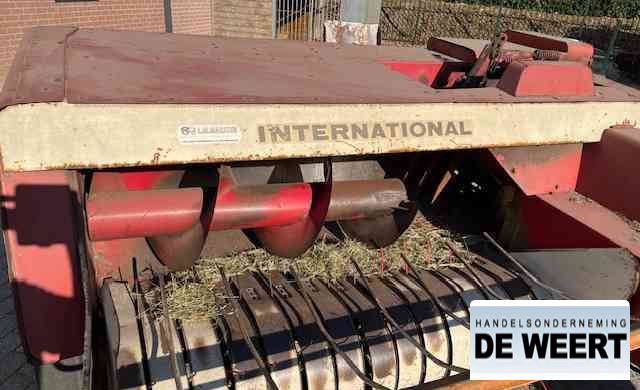 International 440 - Balirka za kockaste bale: slika 3 International 440 - Balirka za kockaste bale: slika 3