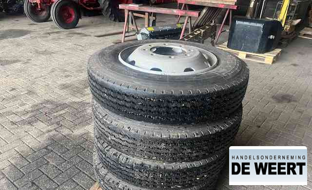 Michelin 9R22.5 , 9 R 22.5 - Шины и диски za Poljoprivredna mašina: slika 3 Michelin 9R22.5 , 9 R 22.5 - Шины и диски za Poljoprivredna mašina: slika 3