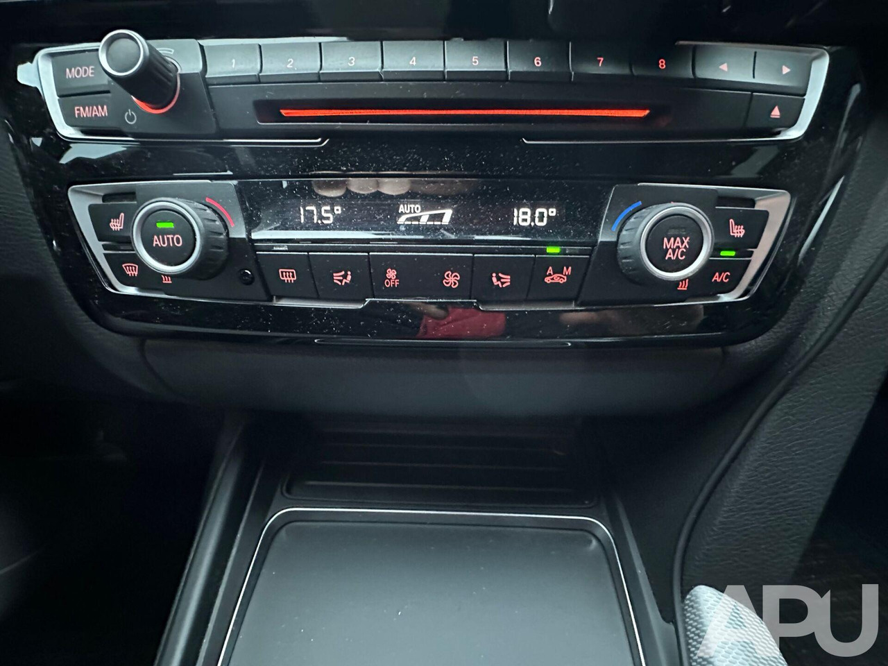 BMW 330i F30 M-PAKIET PERFORMANCE - Automobil: slika 2 BMW 330i F30 M-PAKIET PERFORMANCE - Automobil: slika 2