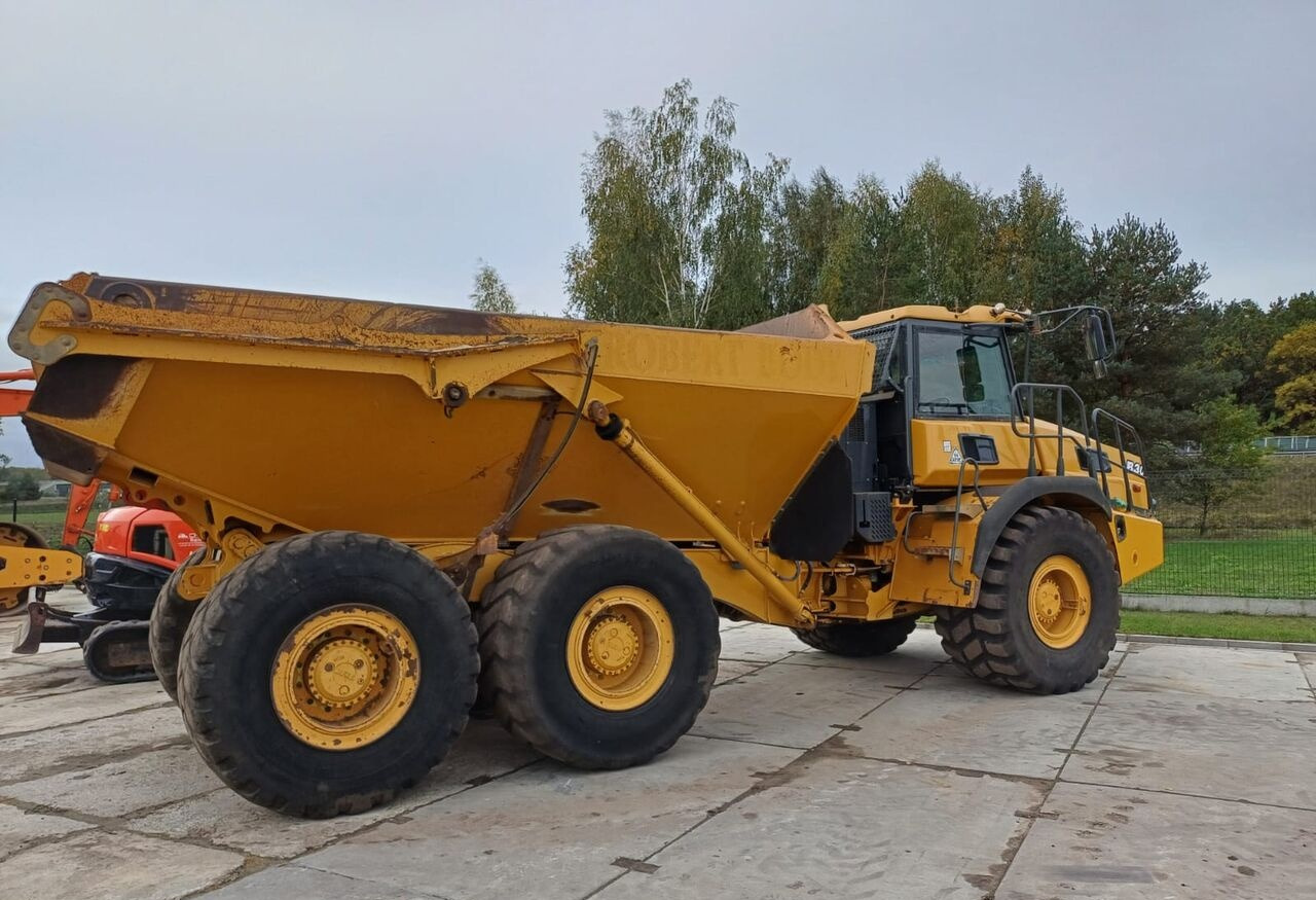 Bell B30E - Zglobni kiper: slika 5 Bell B30E - Zglobni kiper: slika 5