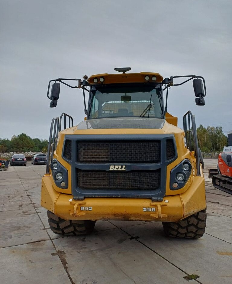 Bell B30E - Zglobni kiper: slika 1 Bell B30E - Zglobni kiper: slika 1