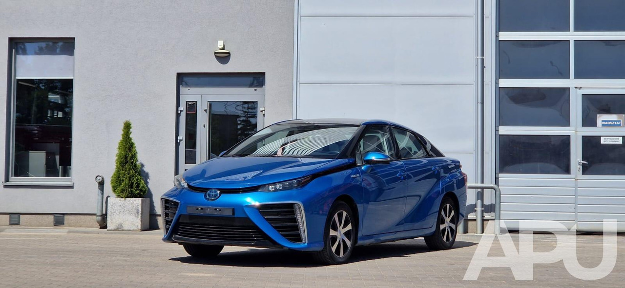 Toyota Mirai – NOWA NIE UŻYWANA - Druga mašina: slika 2 Toyota Mirai – NOWA NIE UŻYWANA - Druga mašina: slika 2